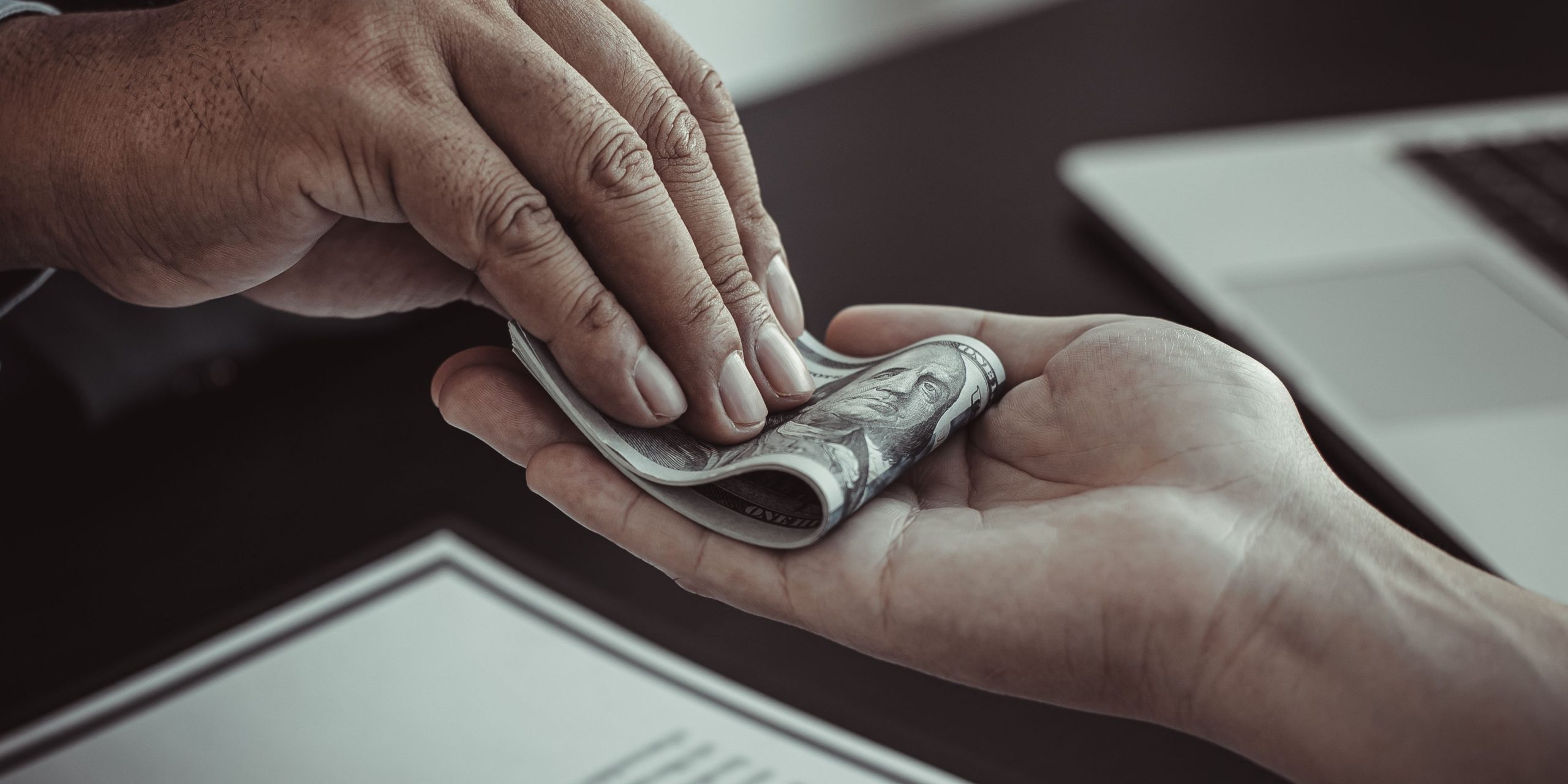 Prevenção e Combate à Lavagem de Dinheiro: Protegendo a Integridade Financeira das Empresas